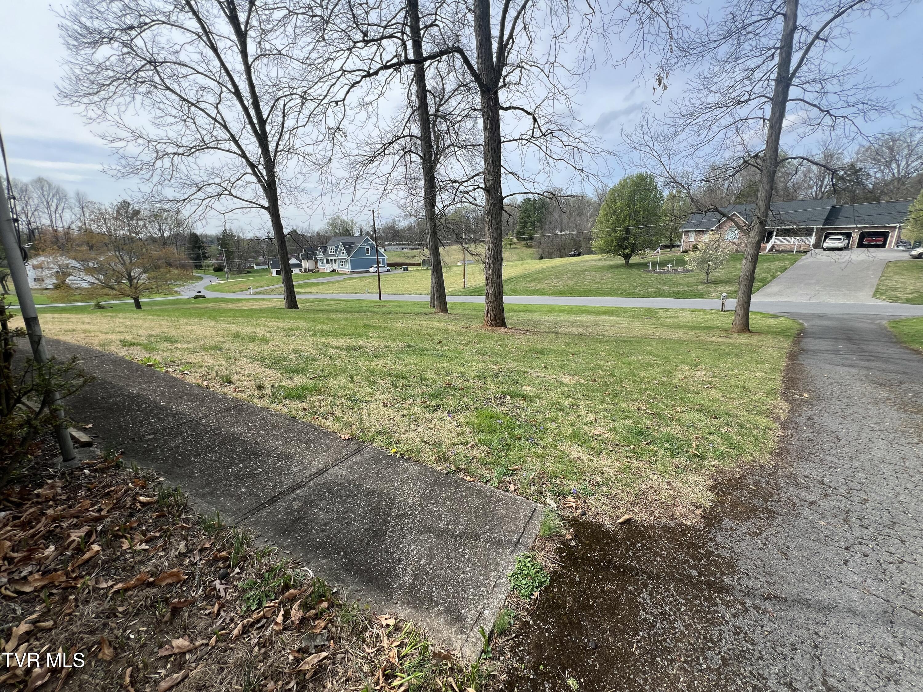 898 Jordan Road Elizabethton, TN 37643 - Photo 18 of 98 IMG_4283