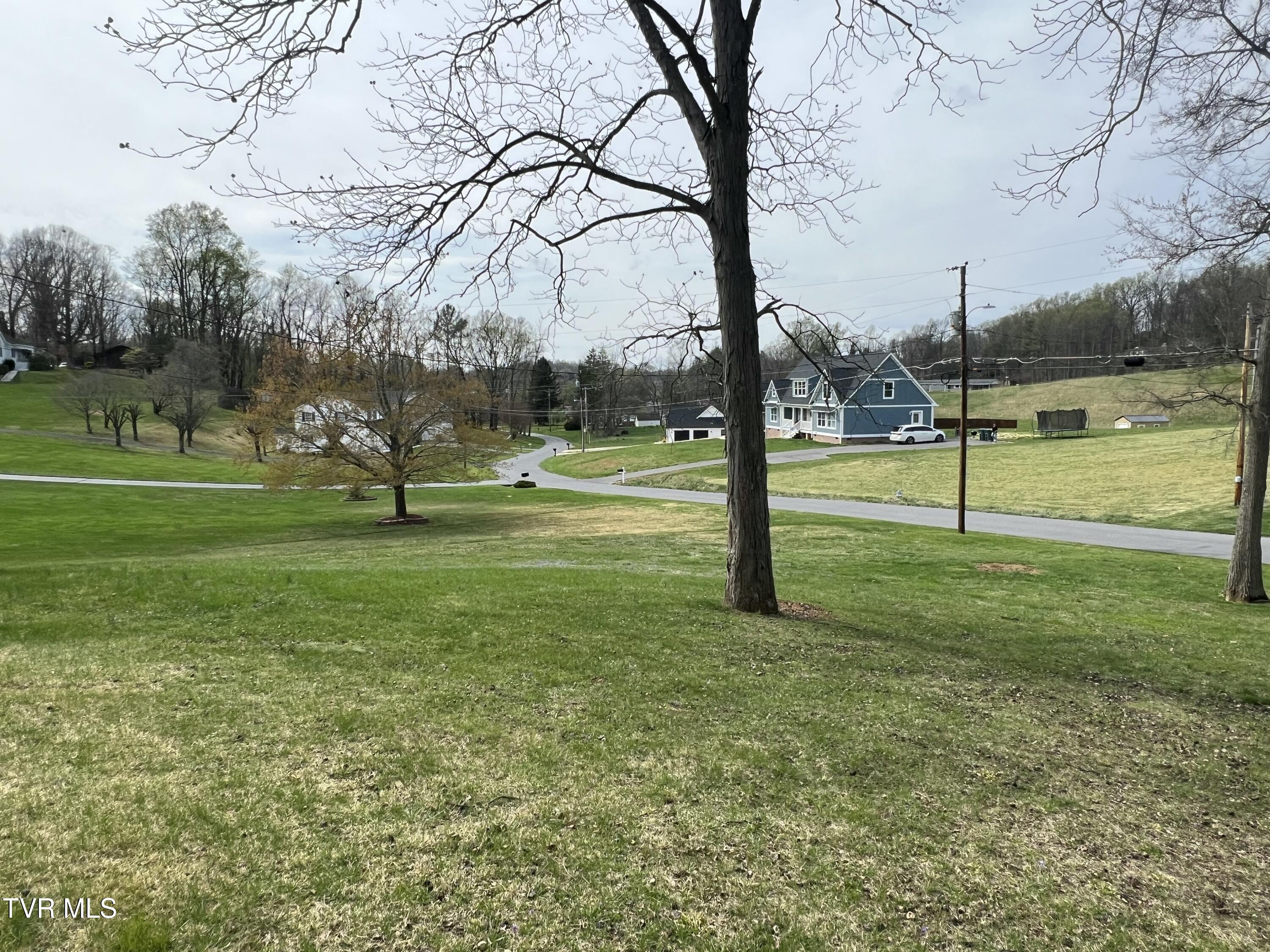 898 Jordan Road Elizabethton, TN 37643 - Photo 19 of 98 IMG_4281