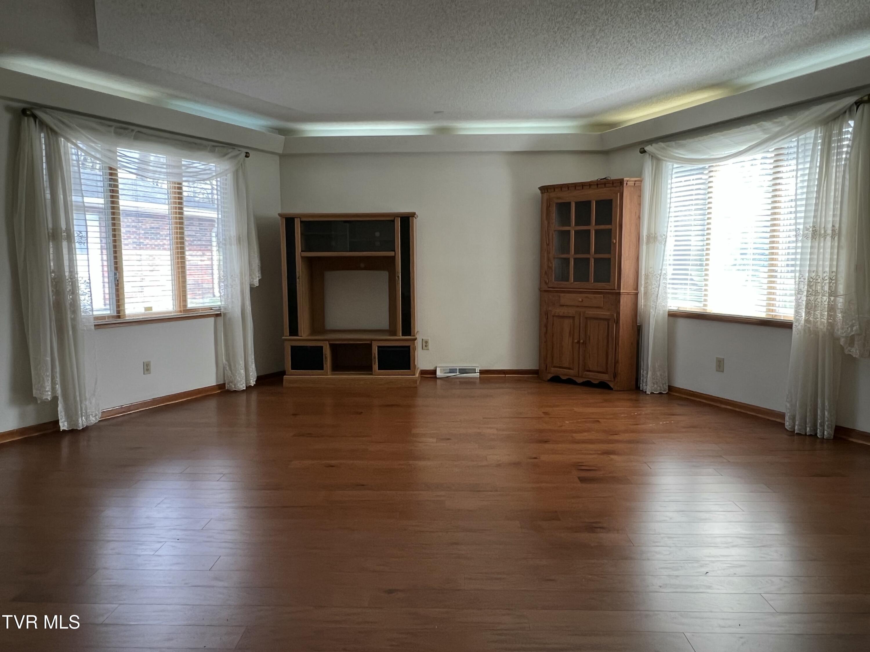 898 Jordan Road Elizabethton, TN 37643 - Photo 30 of 98 IMG_4223