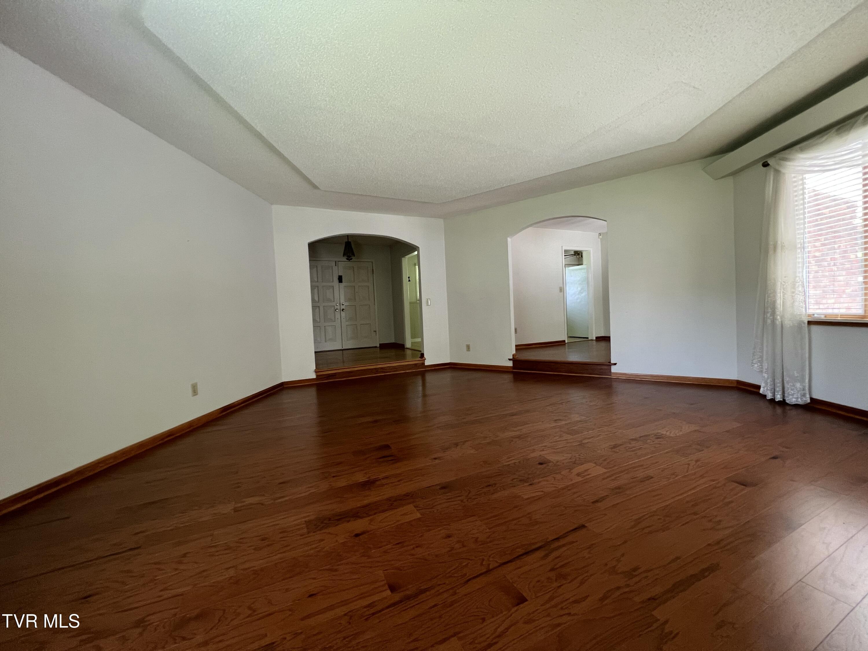 898 Jordan Road Elizabethton, TN 37643 - Photo 34 of 98 IMG_4582