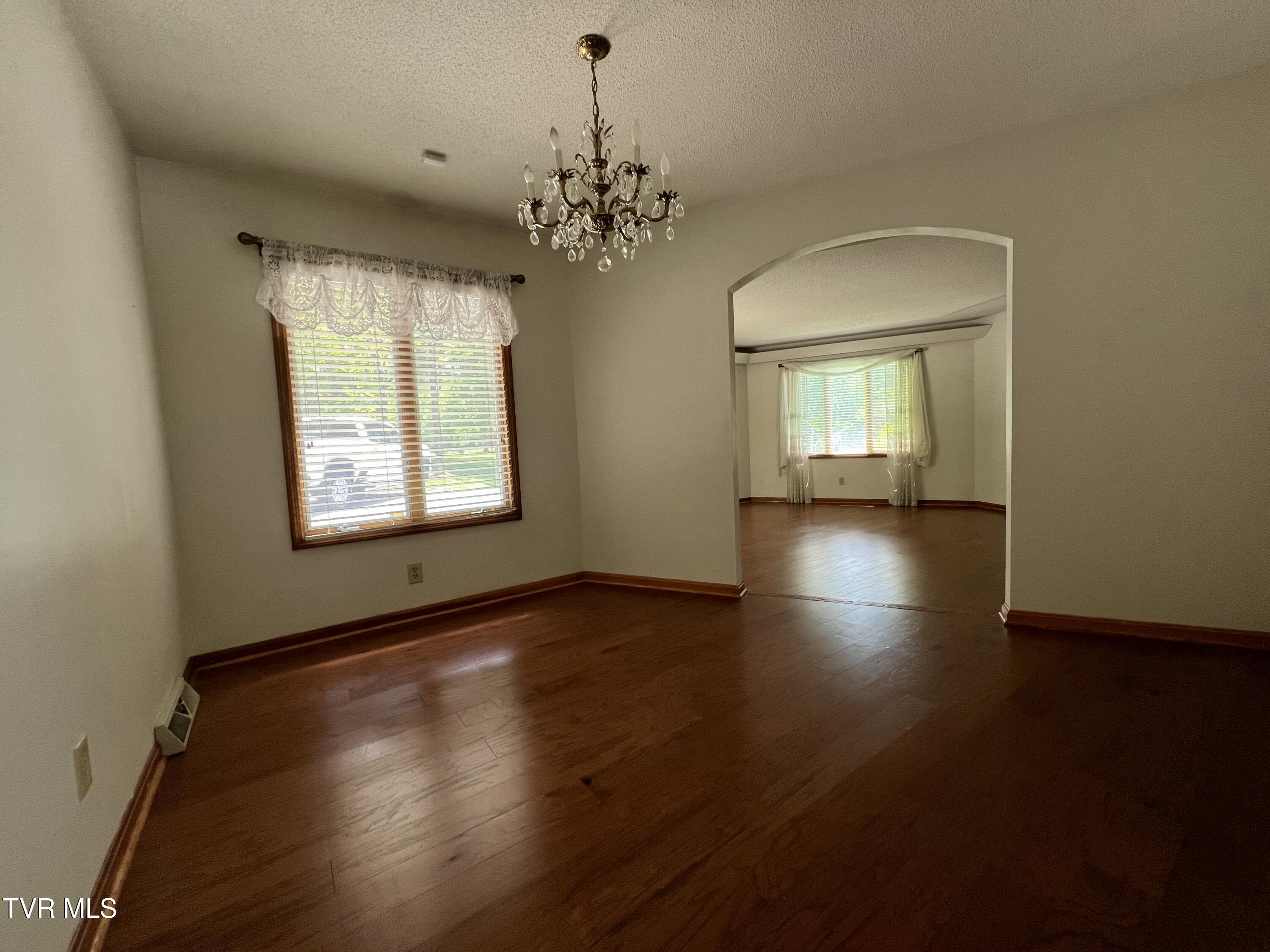 898 Jordan Road Elizabethton, TN 37643 - Photo 39 of 98 IMG_4577