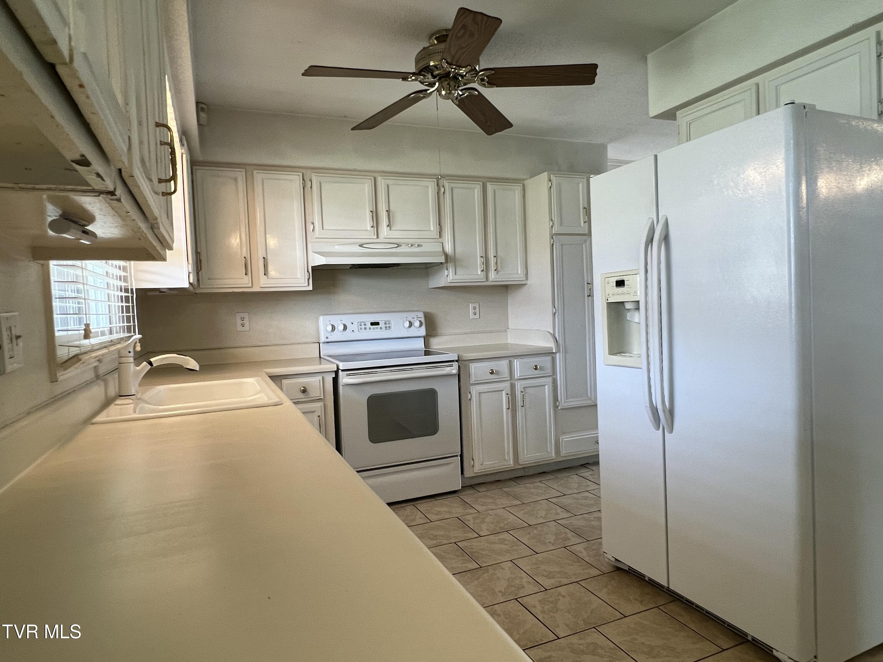 898 Jordan Road Elizabethton, TN 37643 - Photo 47 of 98 IMG_4231