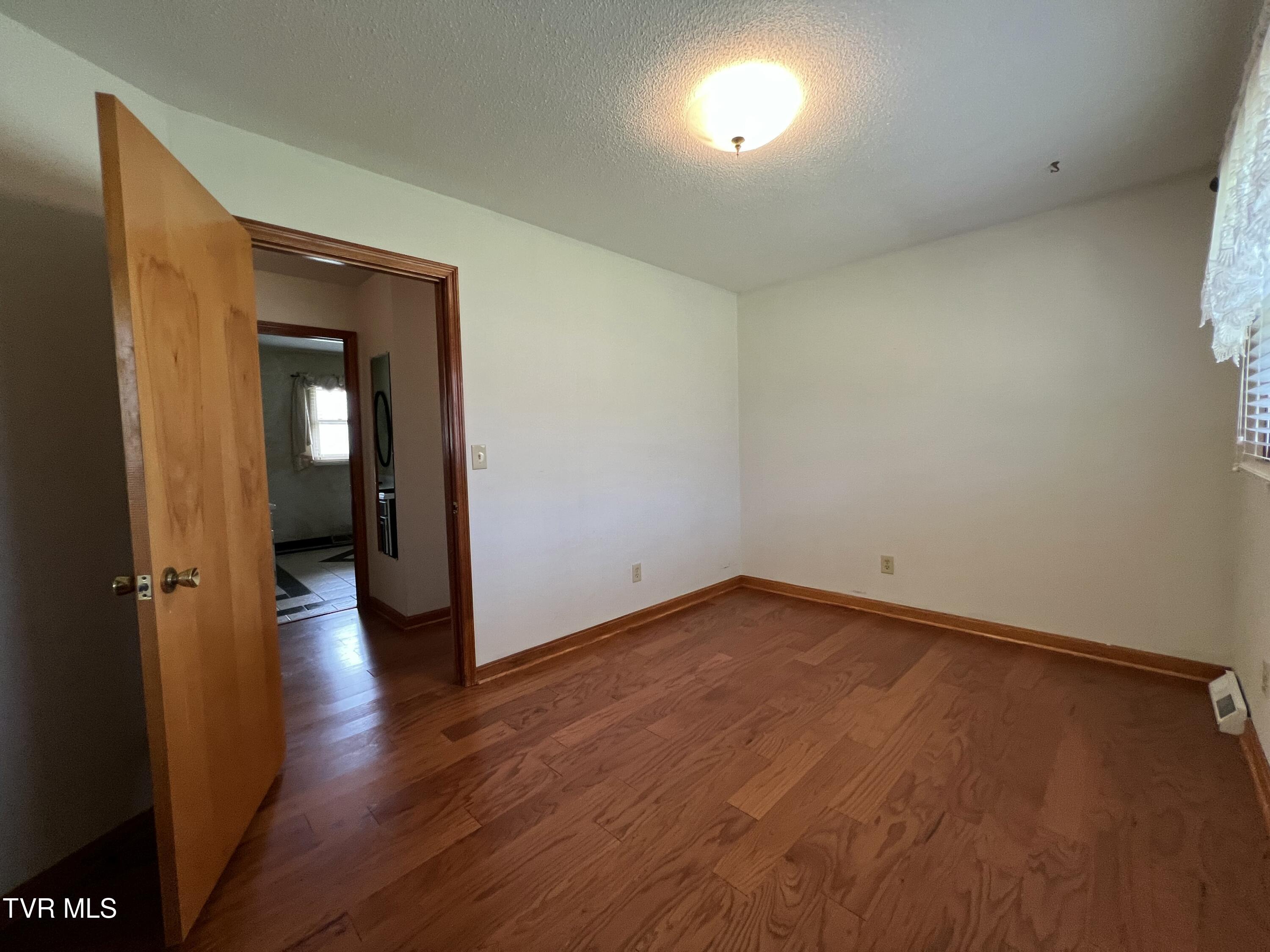 898 Jordan Road Elizabethton, TN 37643 - Photo 62 of 98 IMG_4259