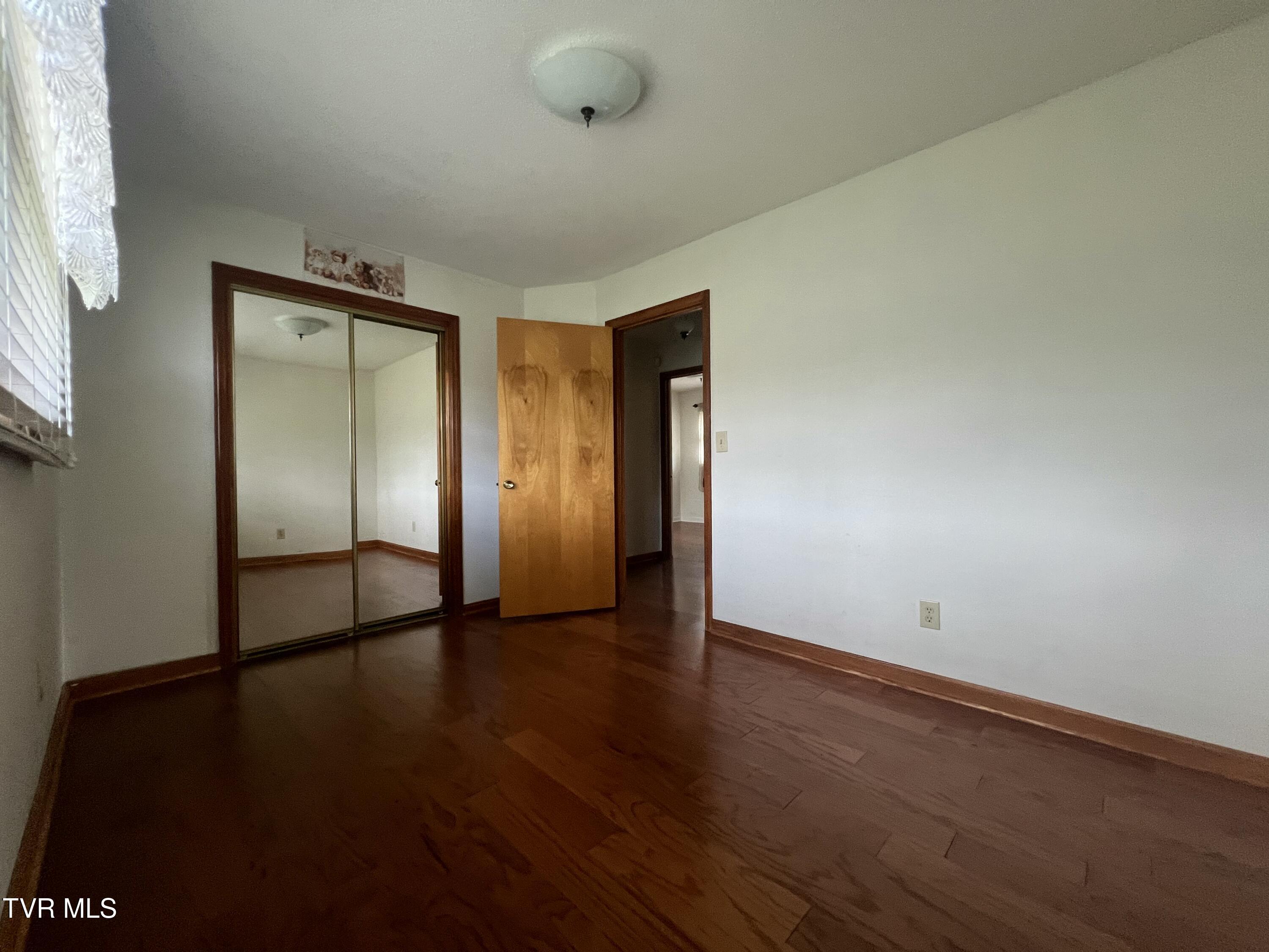 898 Jordan Road Elizabethton, TN 37643 - Photo 63 of 98 IMG_4335