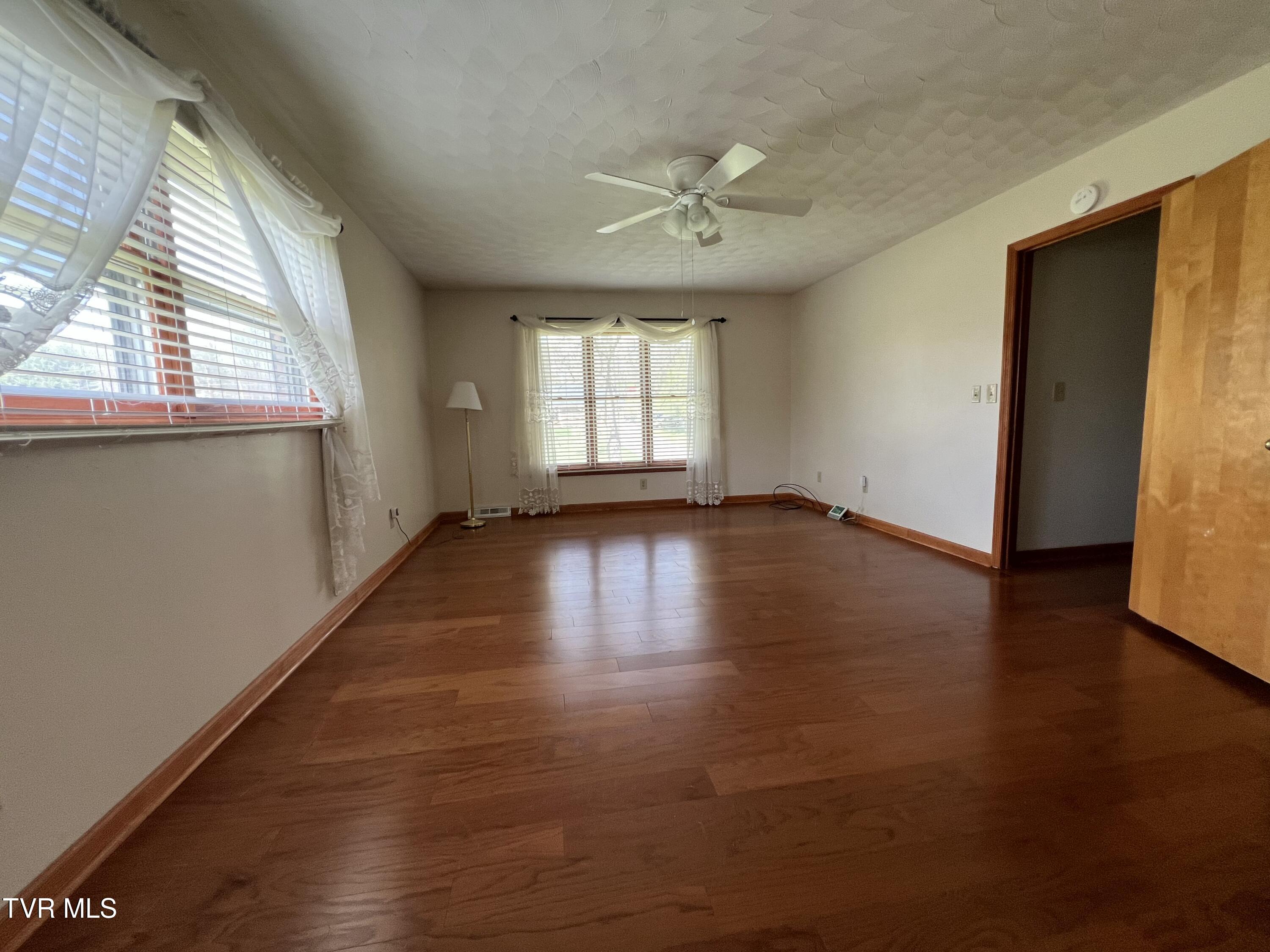 898 Jordan Road Elizabethton, TN 37643 - Photo 86 of 98 IMG_4342
