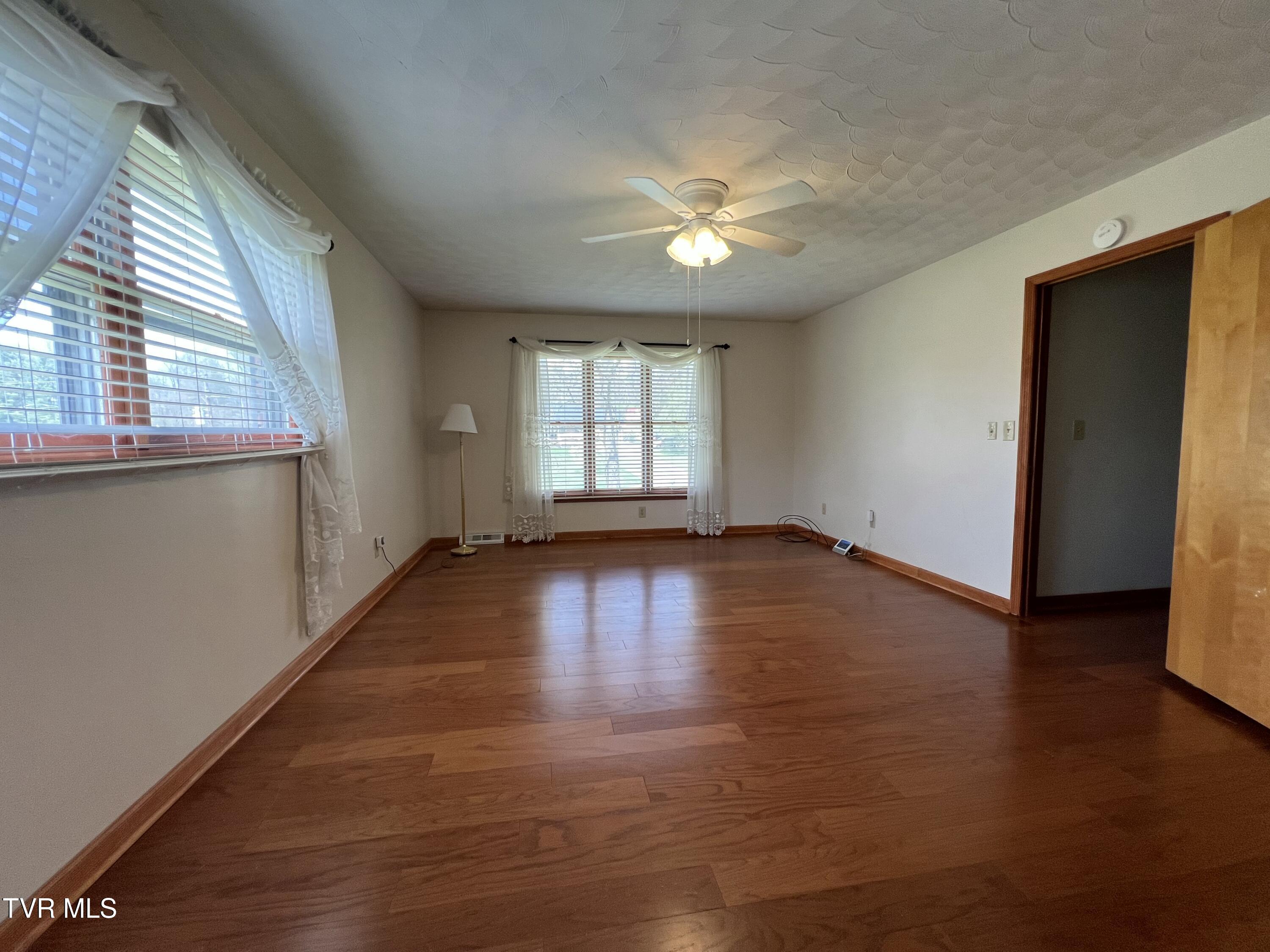 898 Jordan Road Elizabethton, TN 37643 - Photo 88 of 98 IMG_4348