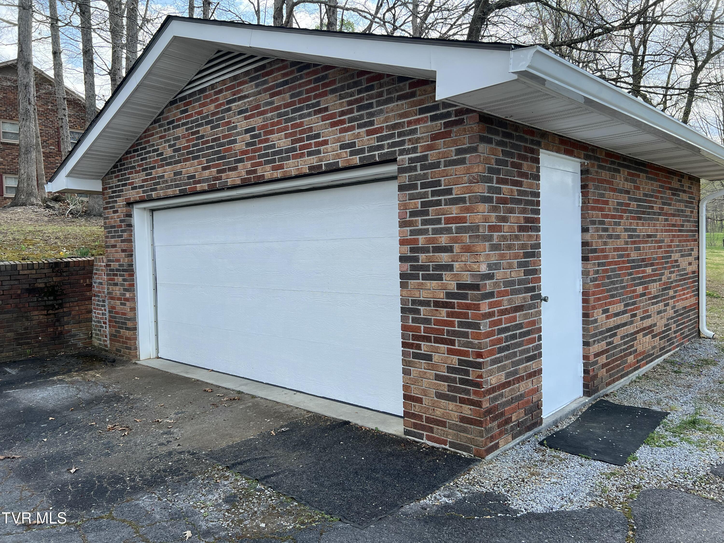 898 Jordan Road Elizabethton, TN 37643 - Photo 89 of 98 IMG_4390