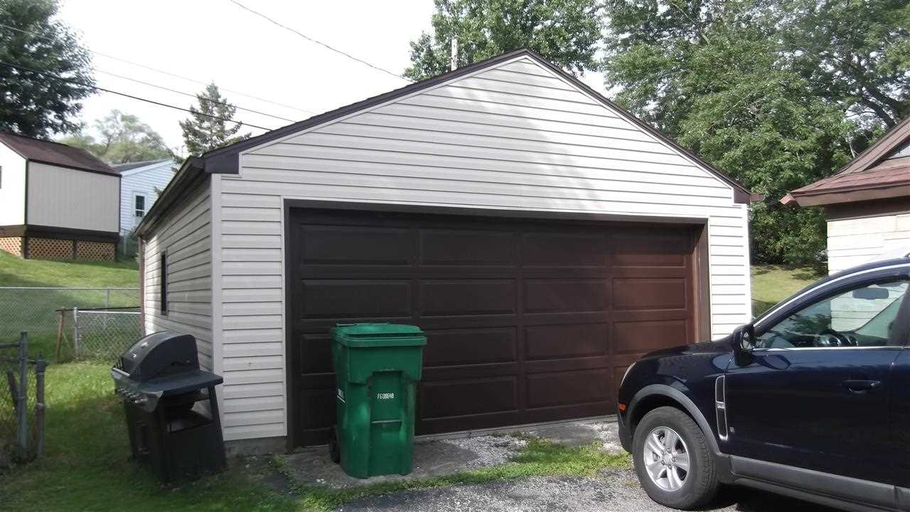 7 Modlin Court Marion, IN 46953 - Photo 2 of 10 Gallery Image 2