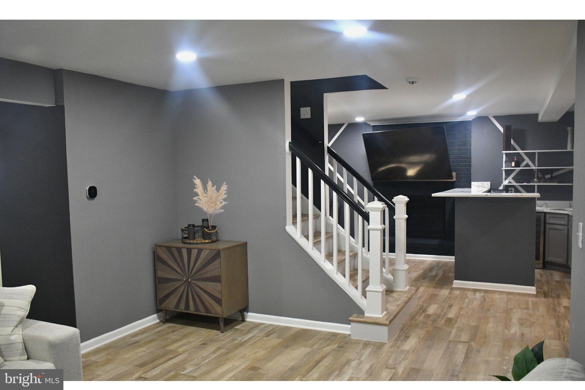 17930 Masemore Road Parkton, MD 21120 - Photo 21 of 46 a view of entryway and hall