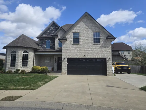 $3,000 | 425 Veronica Court, Clarksville, TN 37043