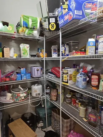 $3,000 | 425 Veronica Court, Clarksville, TN 37043