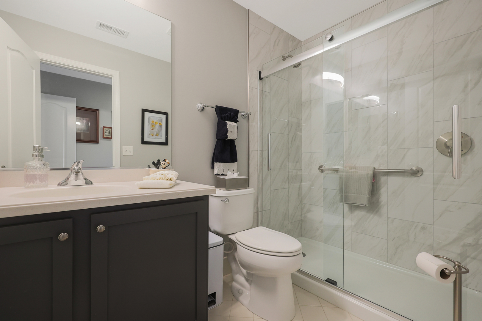 1042 Riviera Drive Elgin, IL 60124 - Photo 22 of 28 Gallery Image 22