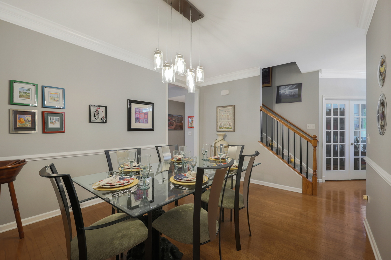 1042 Riviera Drive Elgin, IL 60124 - Photo 5 of 28 Gallery Image 5