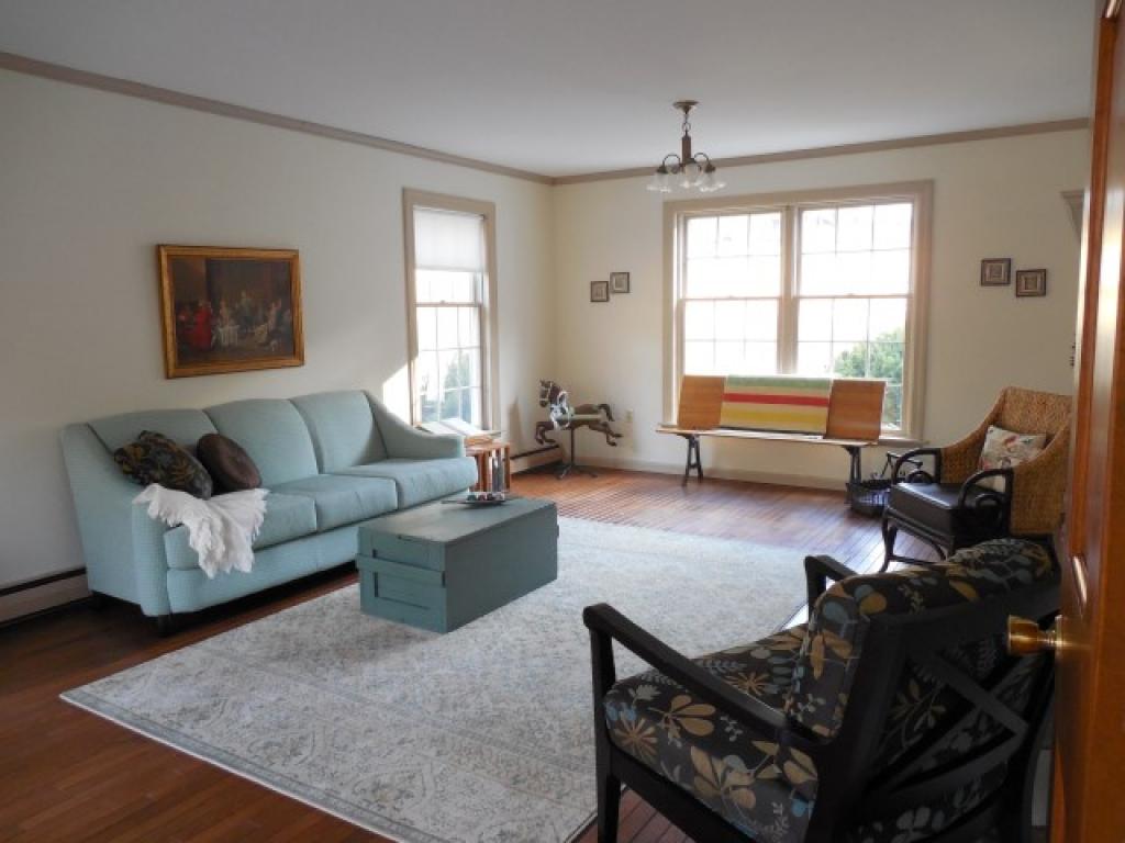 264 Campbell Road Rutland Town, VT 05736 - Photo 5 of 36