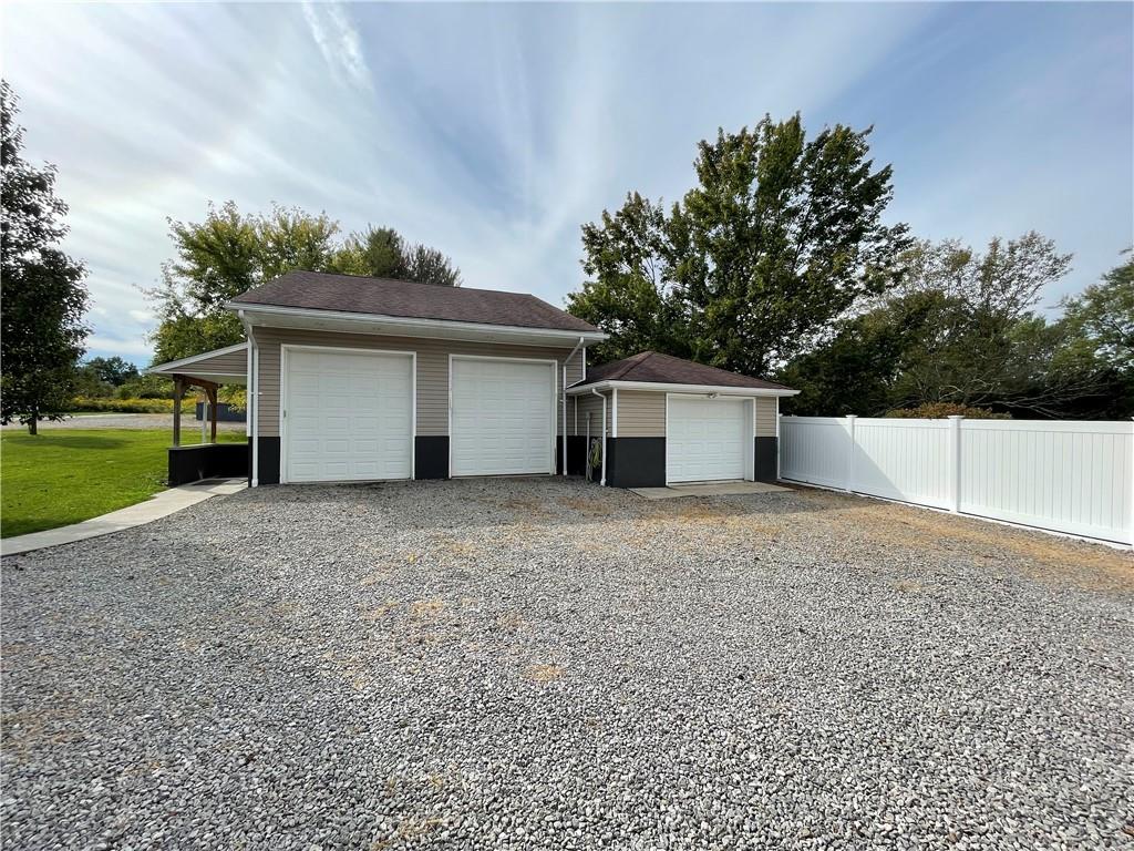 226 Oak Road Gibsonia, PA 15044 - Photo 3 of 19 Gallery Image 3