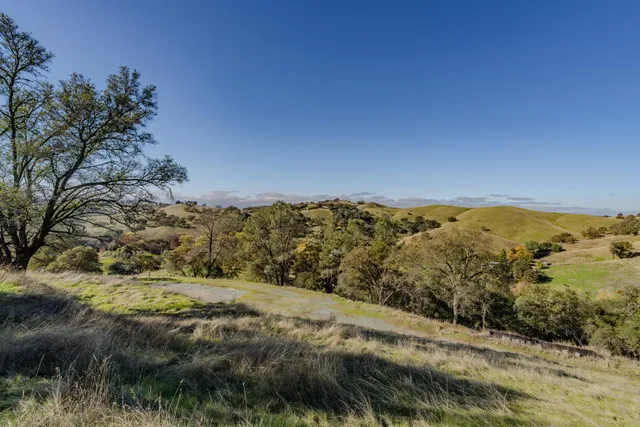 a view of mountain view with mountains