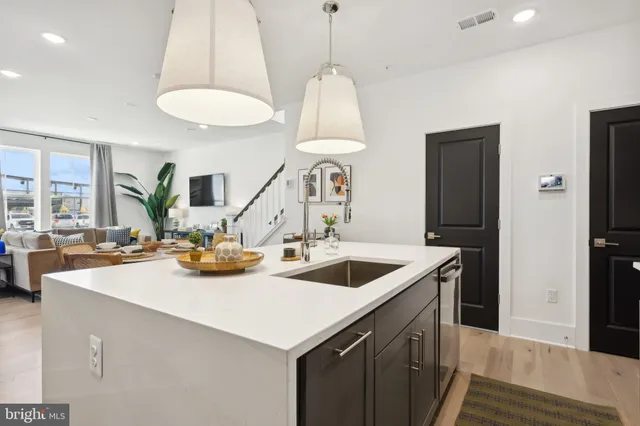 $497,999 | 109 East Cromwell Street, Unit 1006, Baltimore, MD 21230