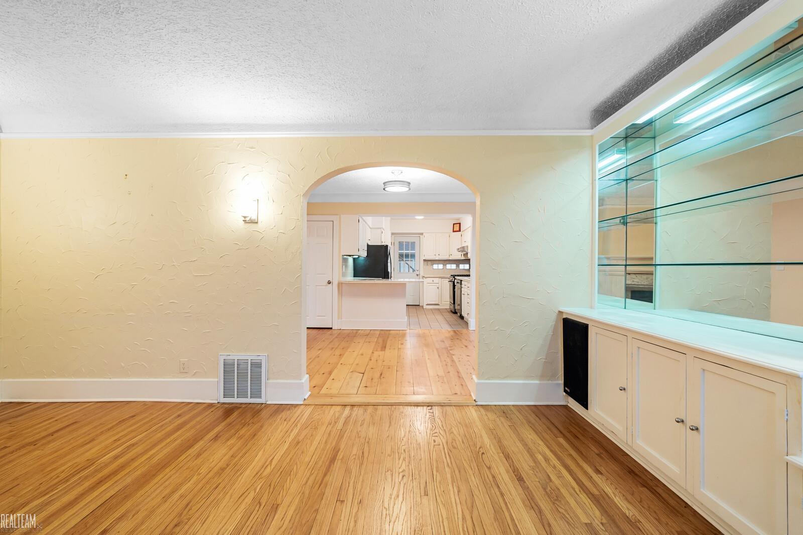 1248 Edgewood Road Birmingham, MI 48009 - Photo 8 of 25