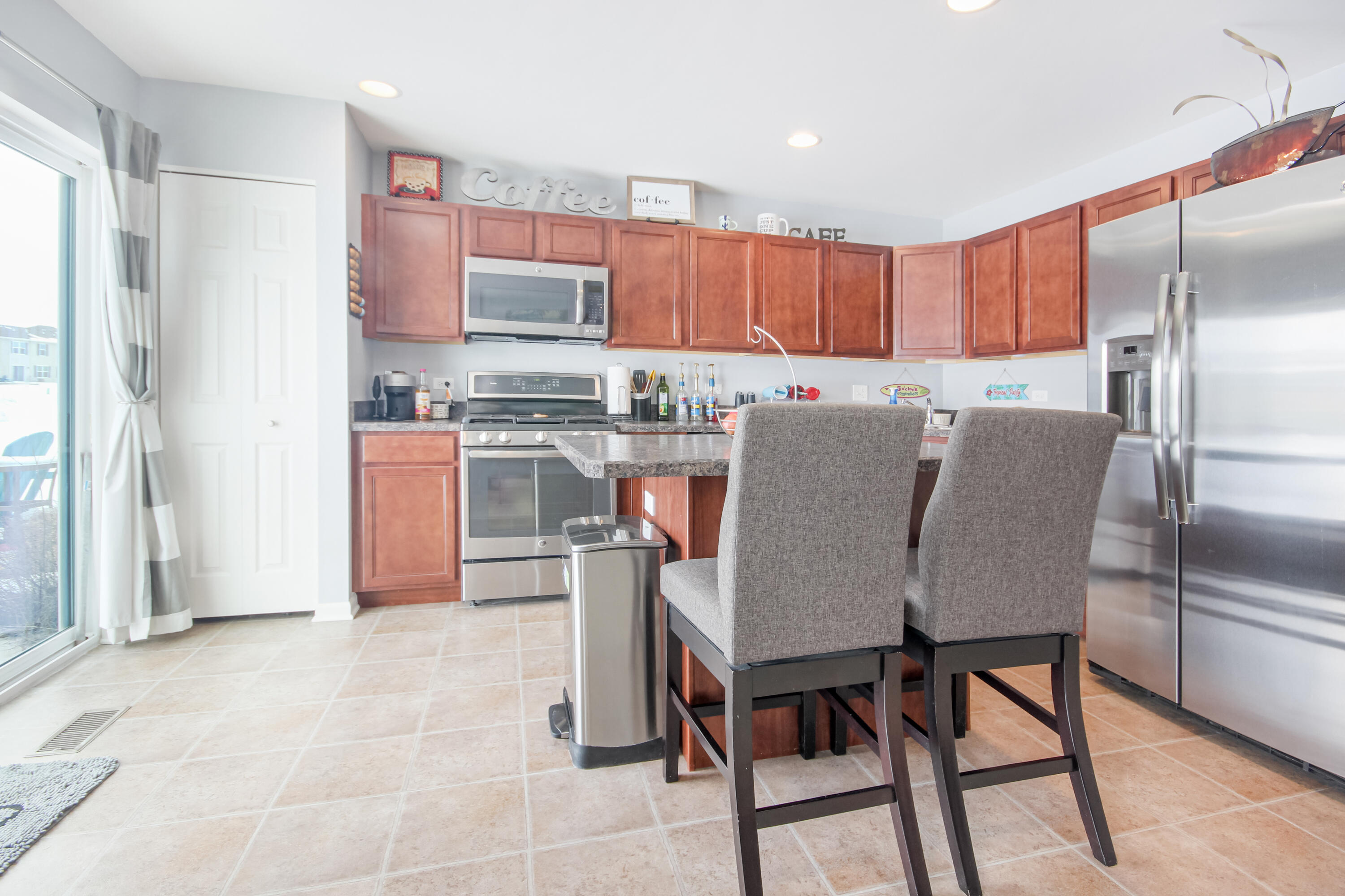 11164 Tennessee Street Crown Point, IN 46307 - Photo 3 of 12 3000x2000