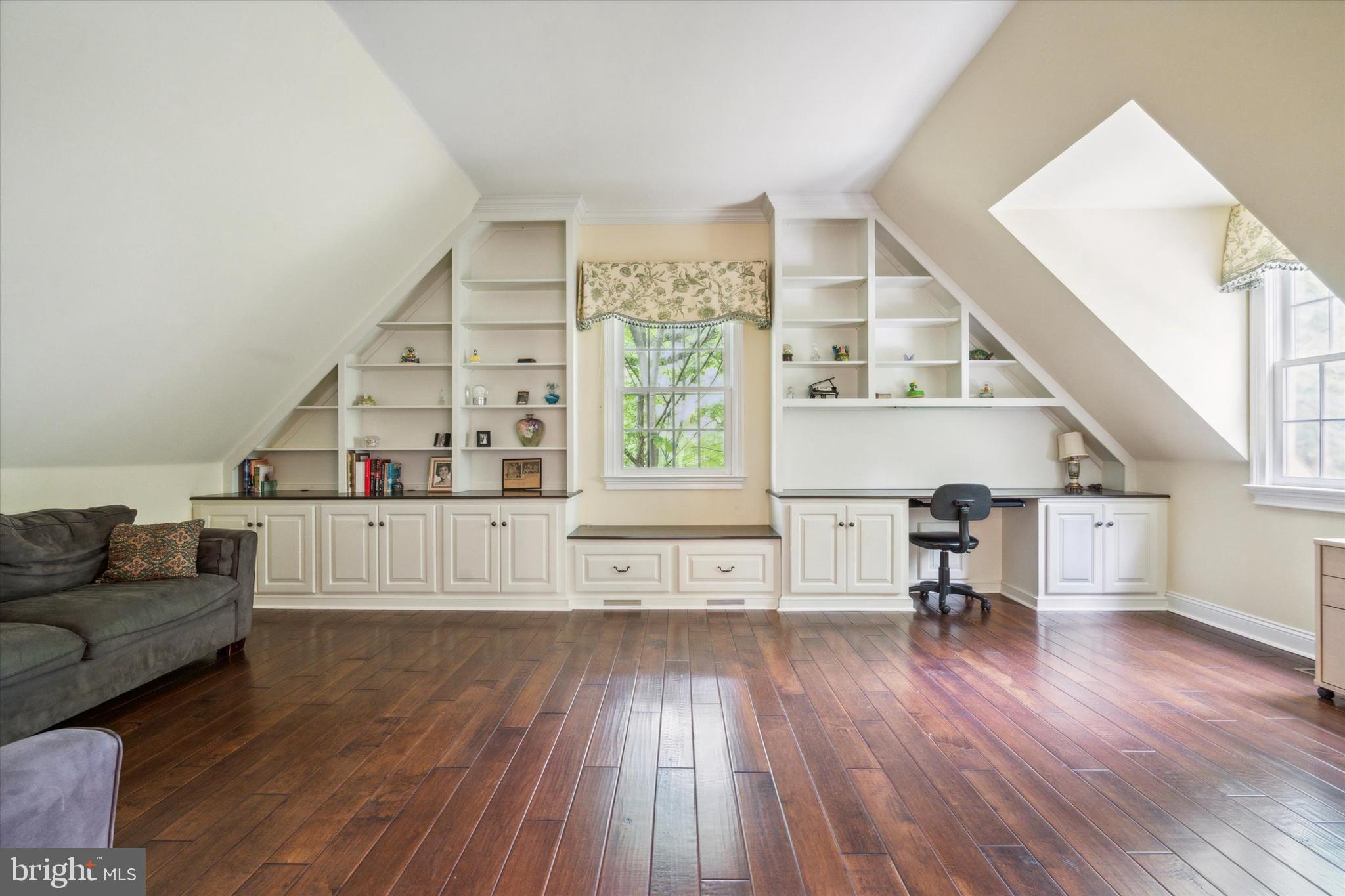 145 Biddulph Road Wayne, PA 19087 - Photo 20 of 38 a living room with furniture and a wooden floor