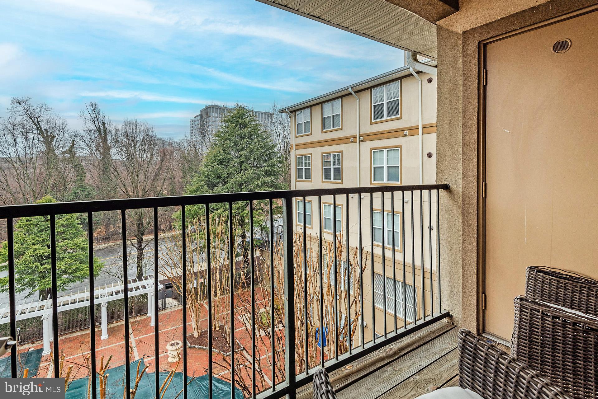 11800 Old Georgetown Road, Unit 1632 North Bethesda, MD 20852 - Photo 18 of 35 a view of a building from a balcony