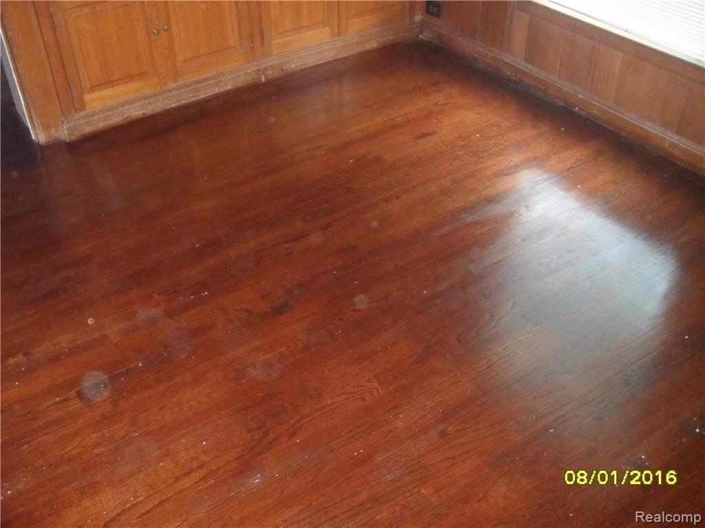 20400 Renfrew Road Detroit, MI 48221 - Photo 9 of 66 20400 Renfrew (4).JPG