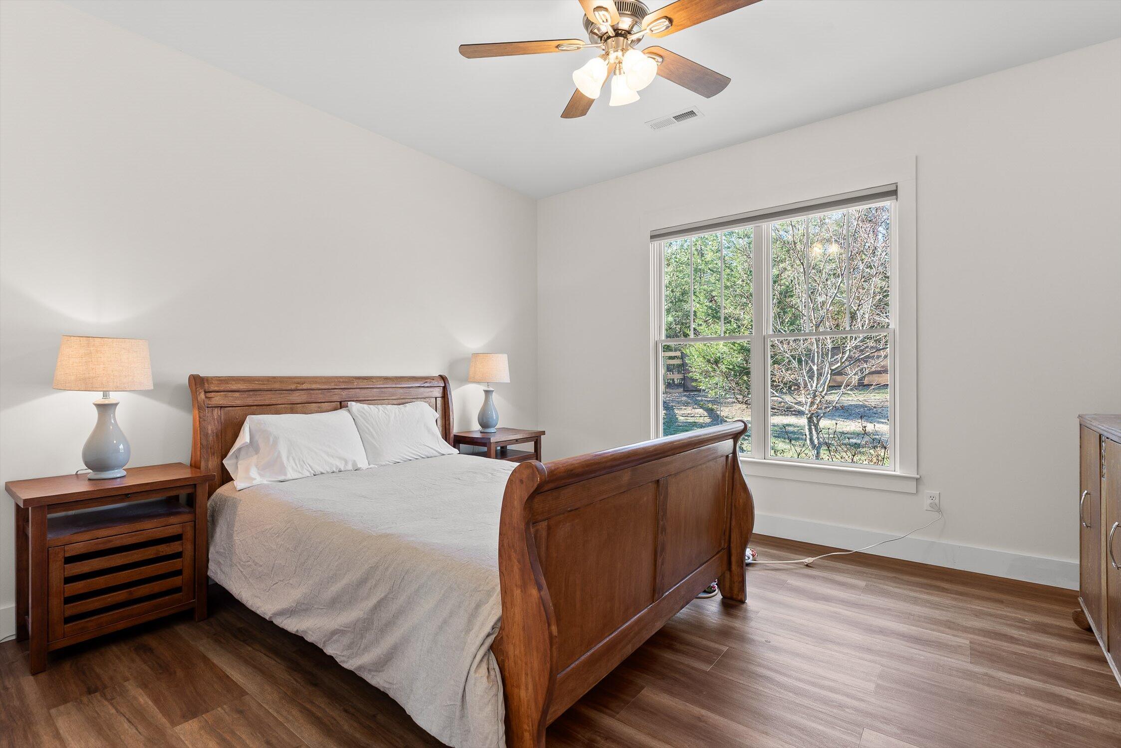 280 Pine Ridge Drive Signal Mountain, TN 37377 - Photo 22 of 40 21-Pine Ridge-19