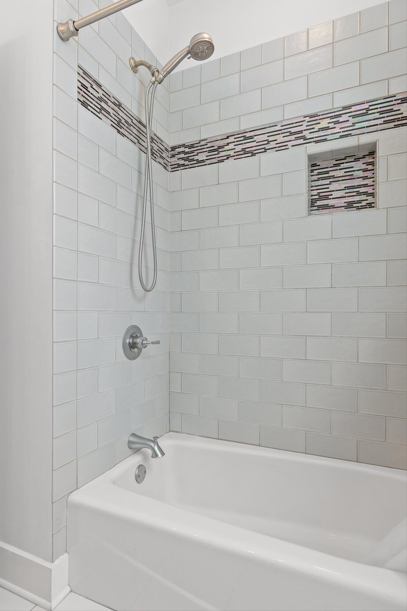 280 Pine Ridge Drive Signal Mountain, TN 37377 - Photo 24 of 40 20-Pine Ridge-18