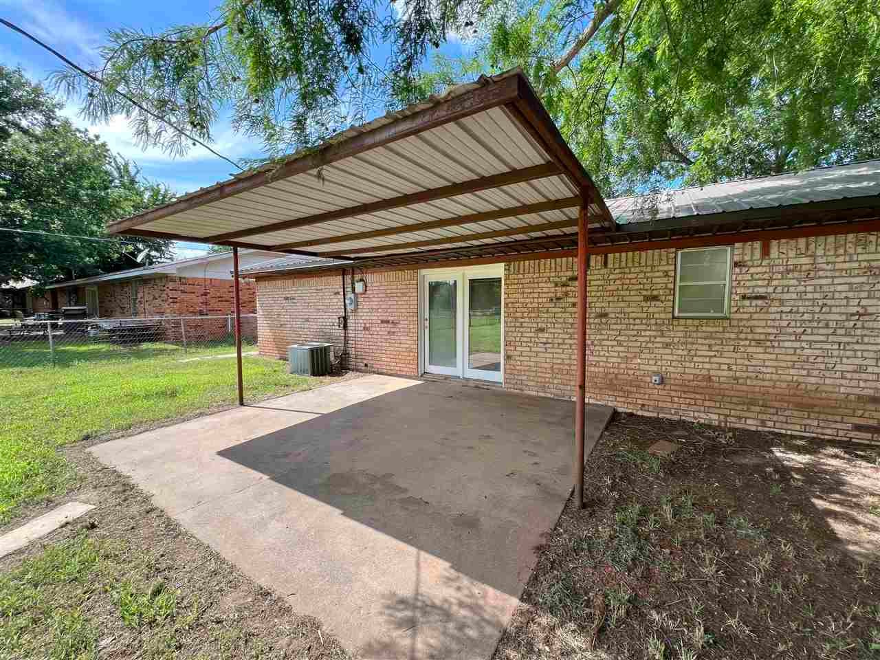 210 East Maple Avenue Perry, OK 73077 - Photo 18 of 22 Gallery Image 18
