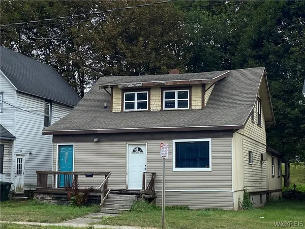 $26,900 | 1059 East 2nd Street, Jamestown, NY 14701