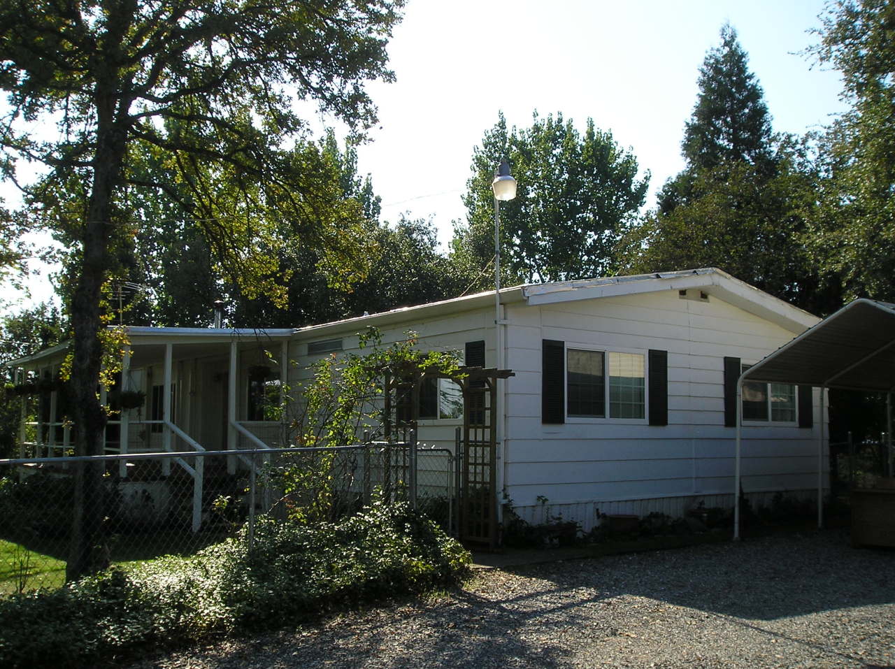 10296 Hummingbird Lane Redding, CA 96003 - Photo 4 of 8 007