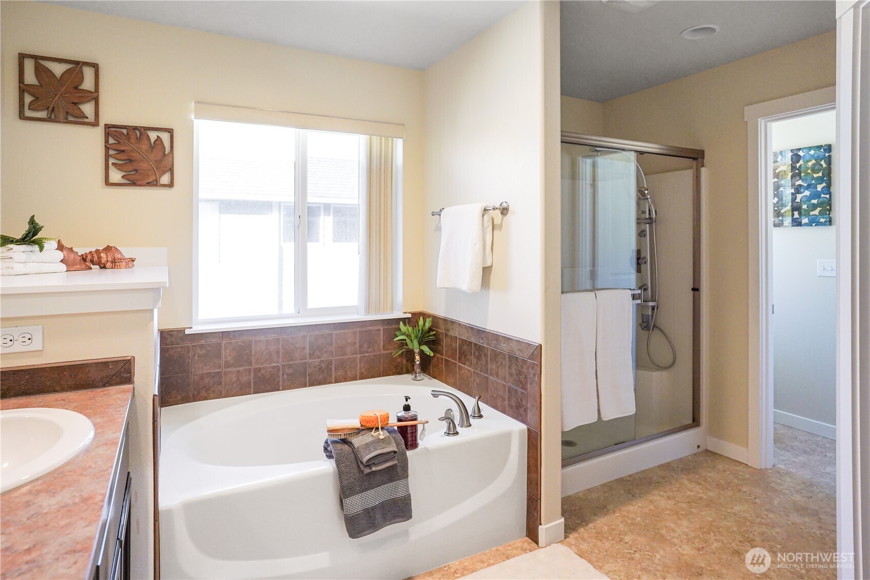 1615 Redmond Court Northeast Renton, WA 98056 - Photo 14 of 30