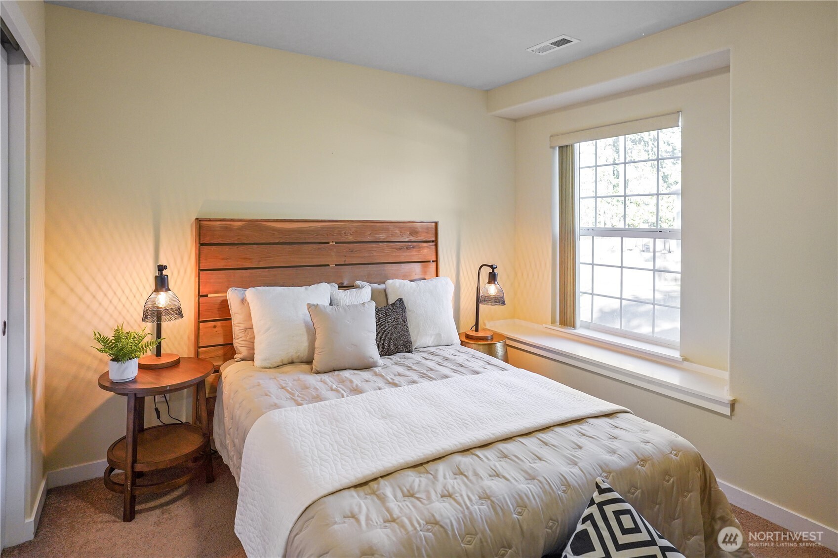 1615 Redmond Court Northeast Renton, WA 98056 - Photo 16 of 30