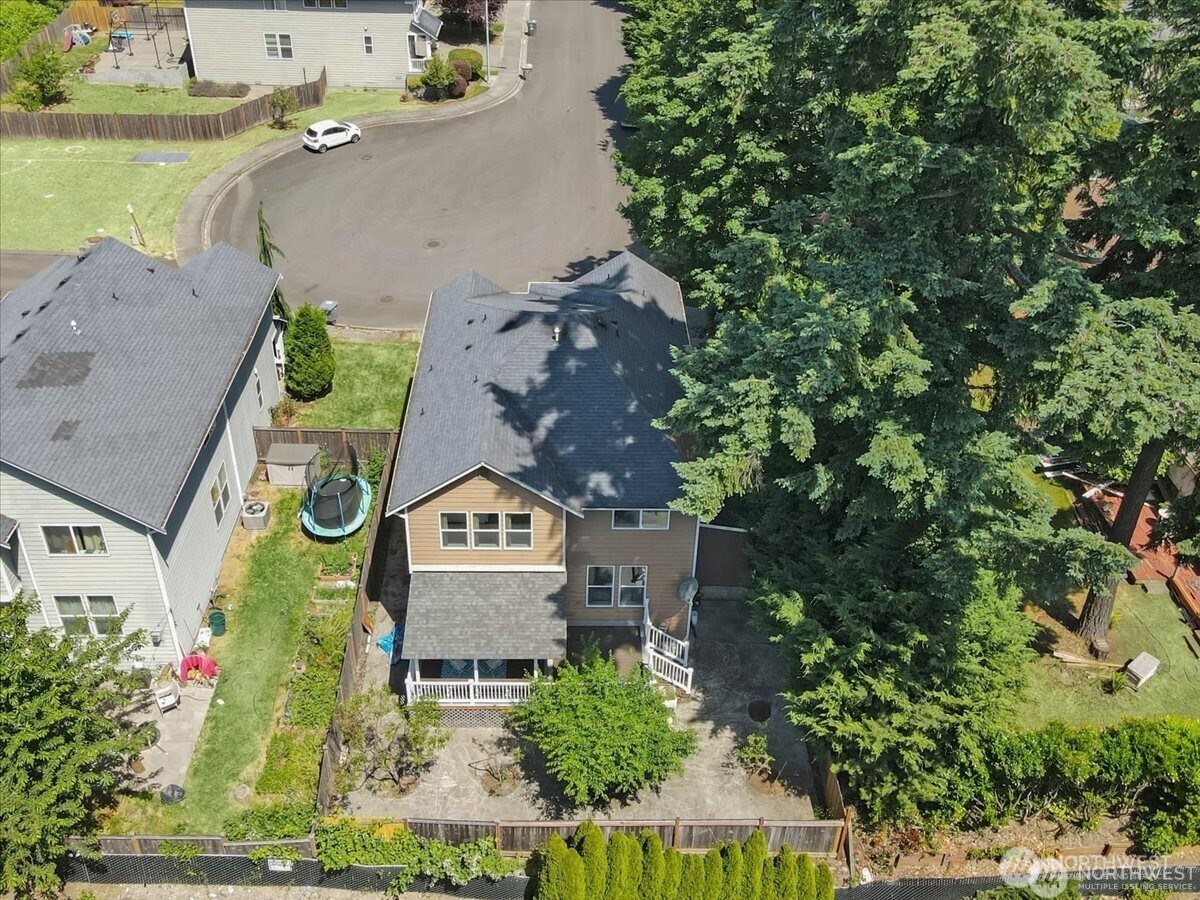 1615 Redmond Court Northeast Renton, WA 98056 - Photo 27 of 30