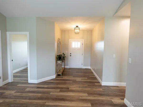 $1,050,000 | 27650 Iowa Road, Perry, MO 63462