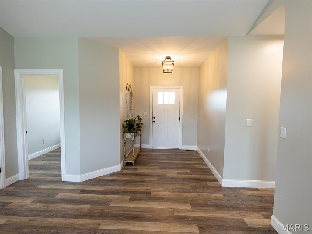 27650 Iowa Road Perry, MO 63462 - Photo 14 of 53