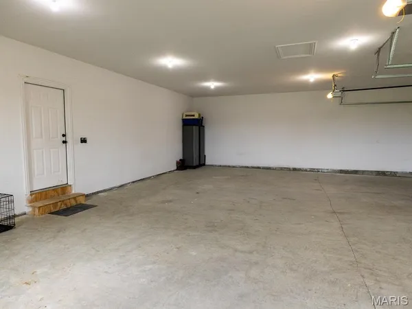 $1,050,000 | 27650 Iowa Road, Perry, MO 63462