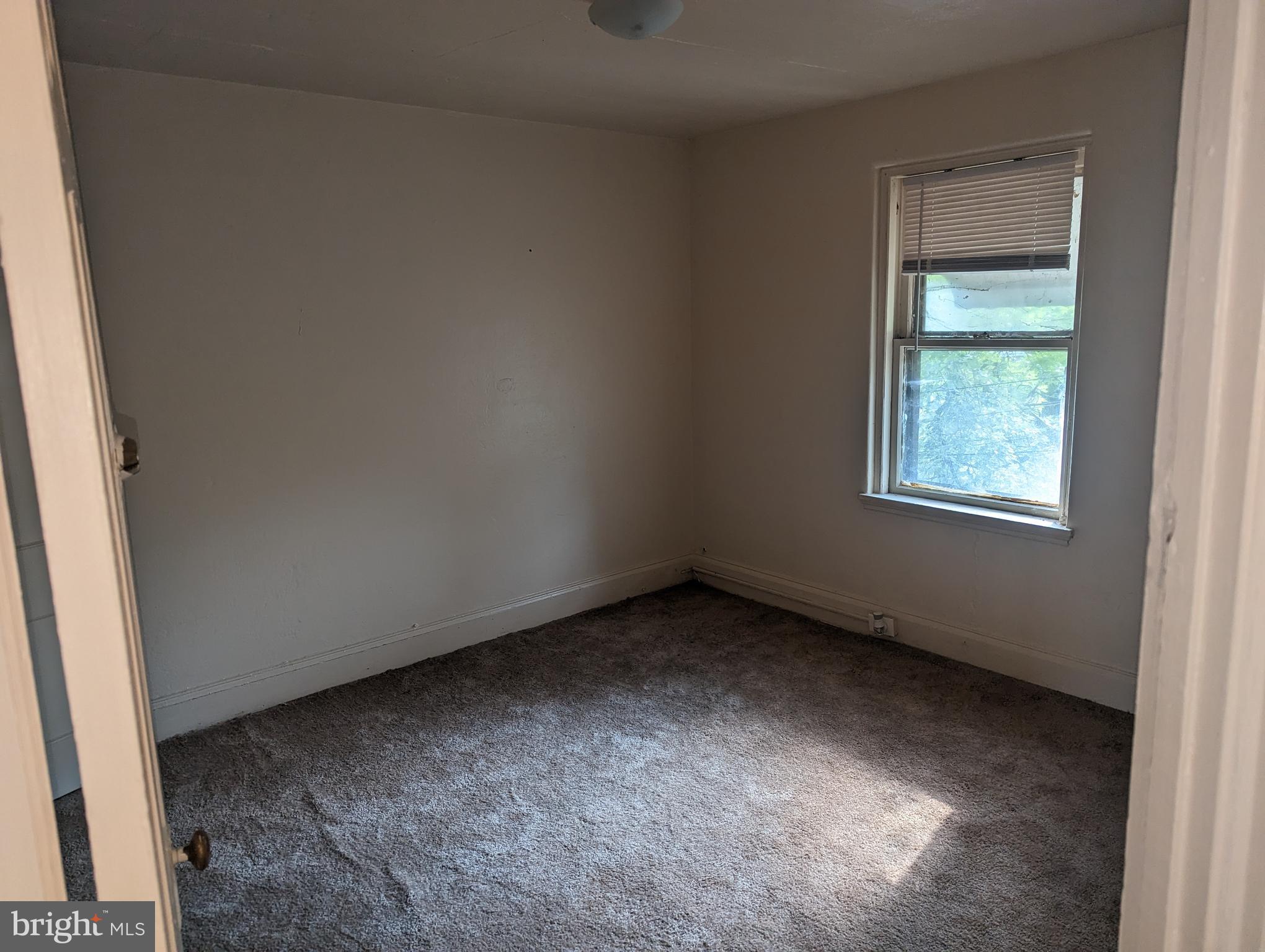 3008 Kearsarge Road Camden, NJ 08104 - Photo 12 of 15