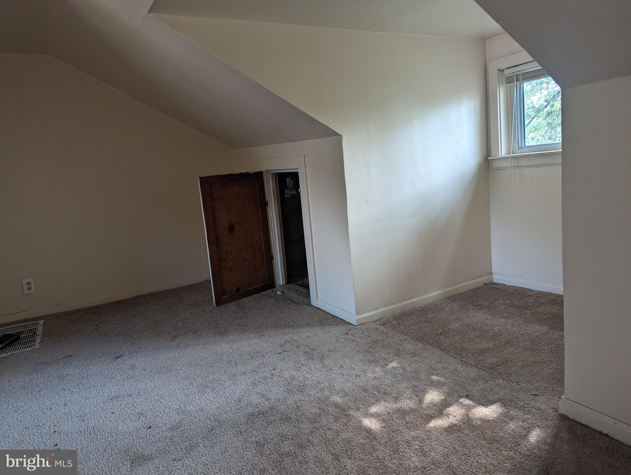 3008 Kearsarge Road Camden, NJ 08104 - Photo 13 of 15