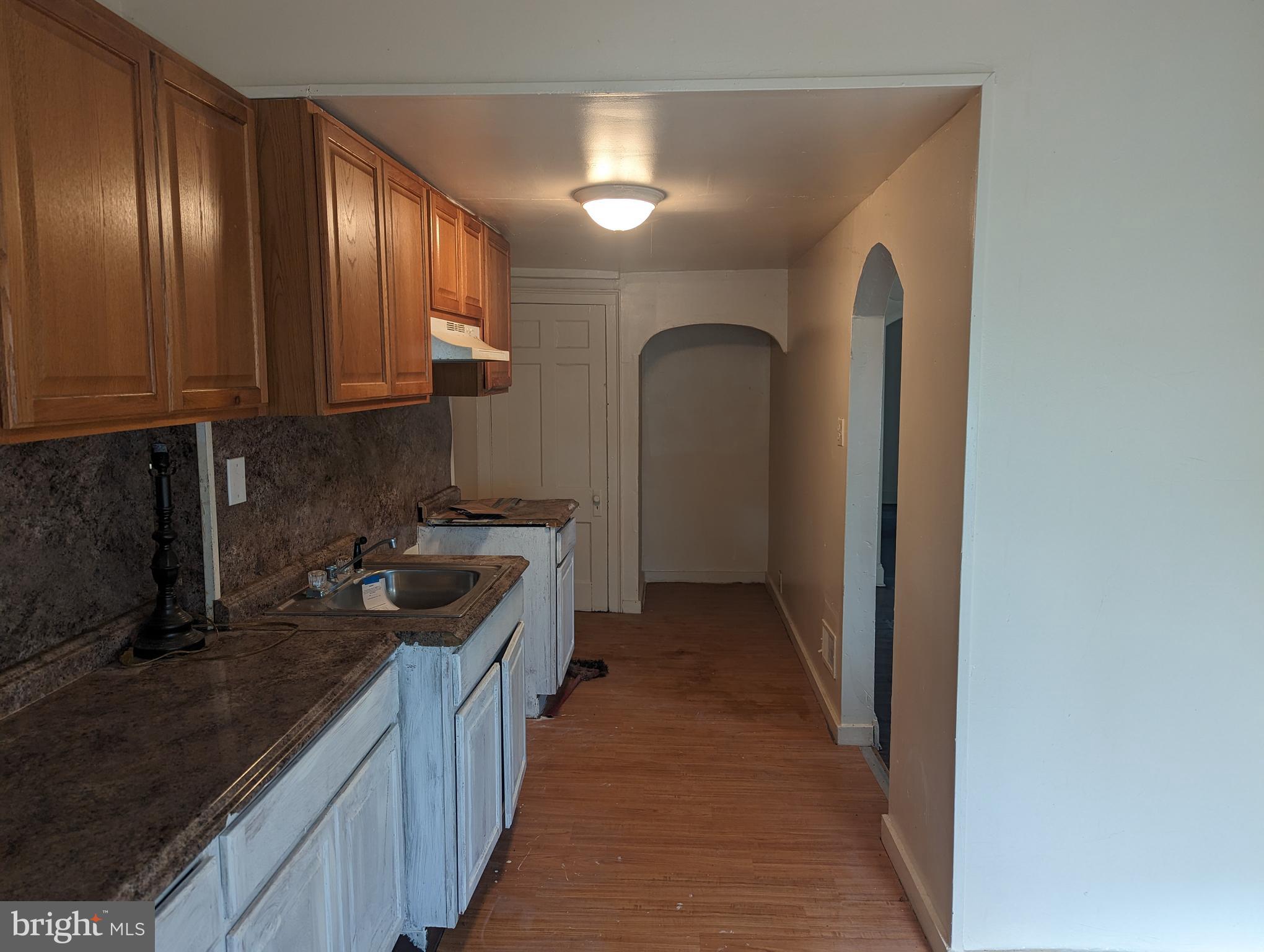 3008 Kearsarge Road Camden, NJ 08104 - Photo 8 of 15