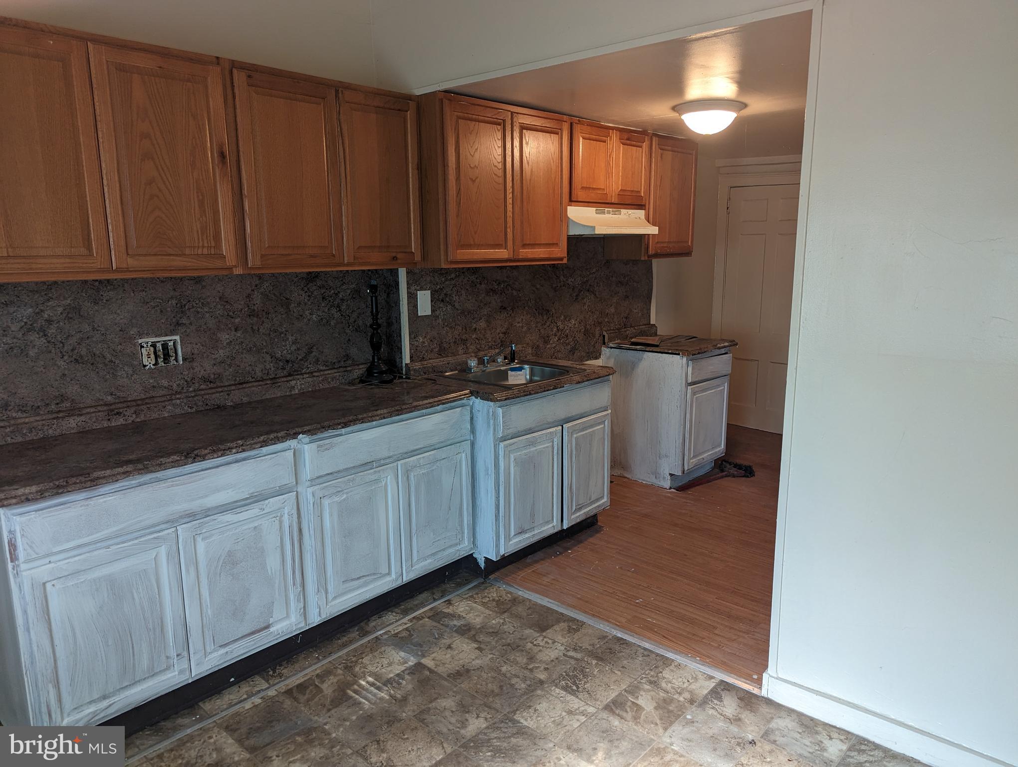 3008 Kearsarge Road Camden, NJ 08104 - Photo 9 of 15