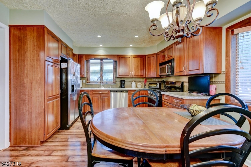 52 Ashburn Road Wayne, NJ 07470 - Photo 18 of 49
