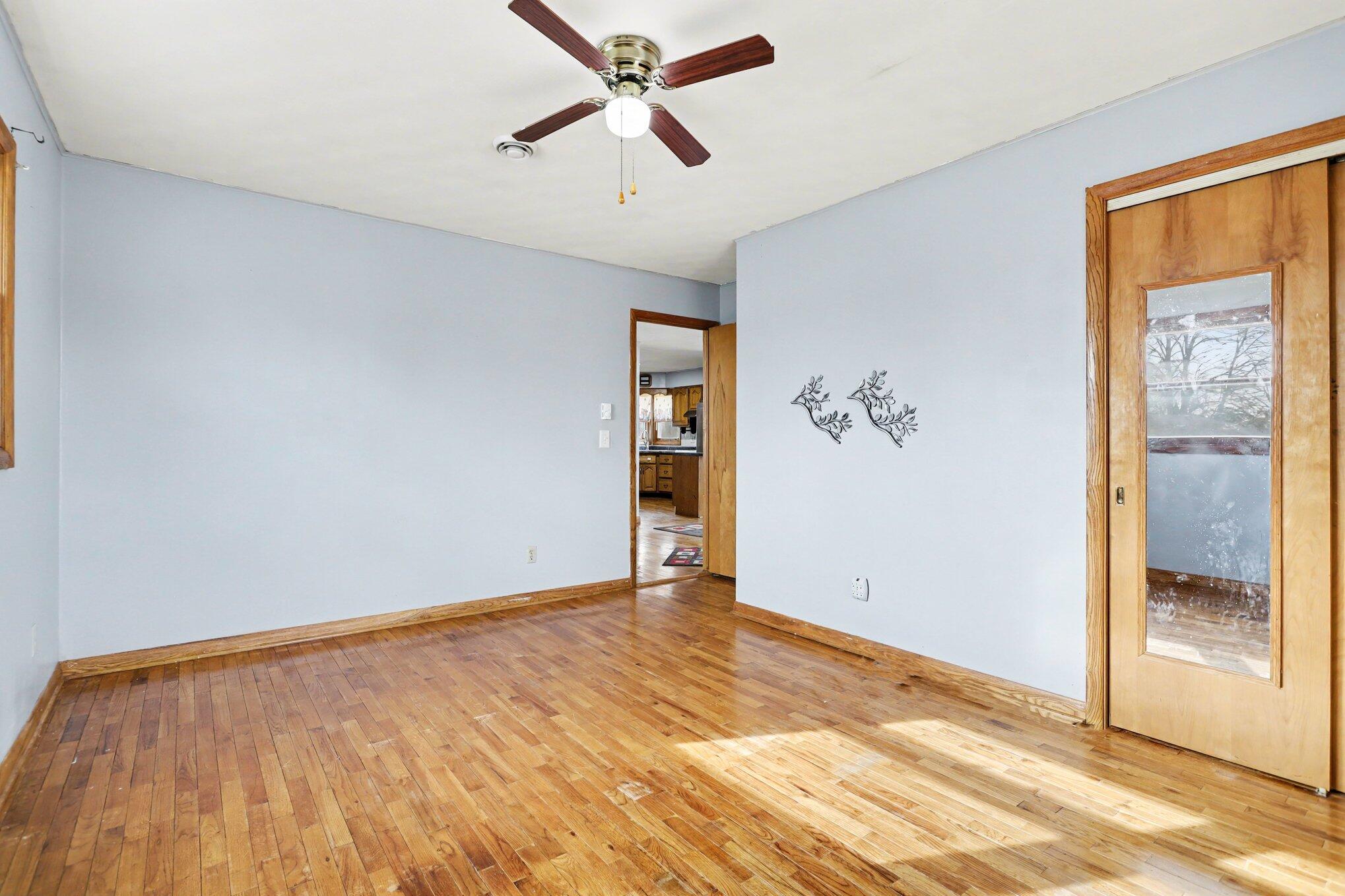 322 North 28th Street Springfield, MI 49037 - Photo 11 of 26 012_file_5521