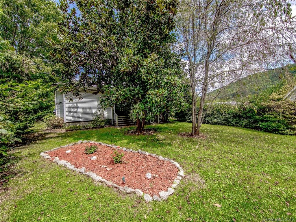 63 Sams Branch Road Candler, NC 28715 - Photo 16 of 25 Gallery Image 16