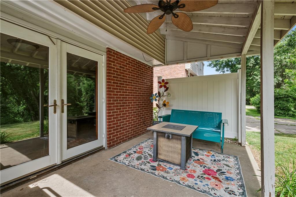 110 North Jamestown Road Coraopolis, PA 15108 - Photo 24 of 29 Gallery Image 24