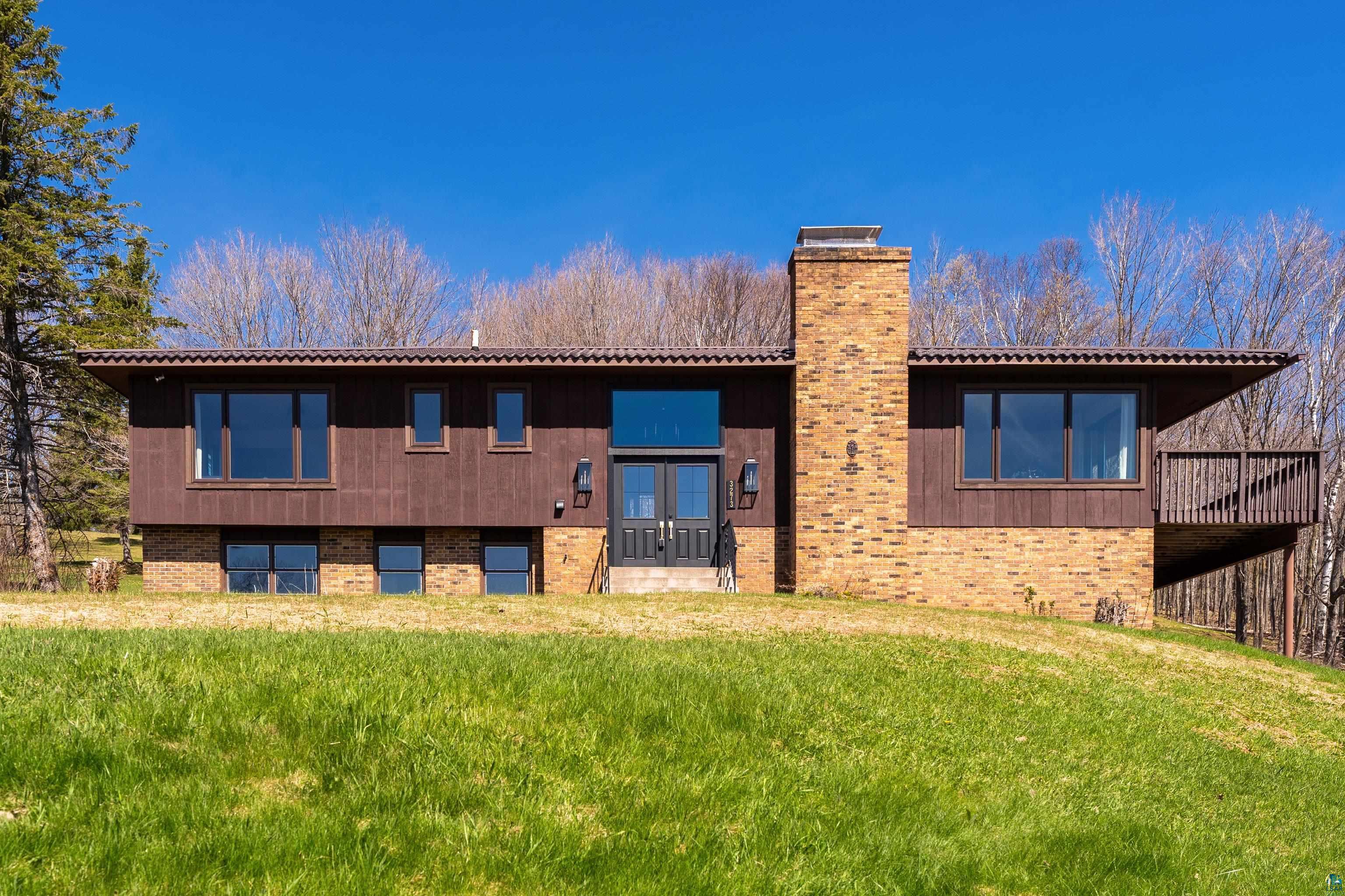 3273 Strand Road Duluth, MN 55803 - Photo 1 of 86 Gallery Image 1