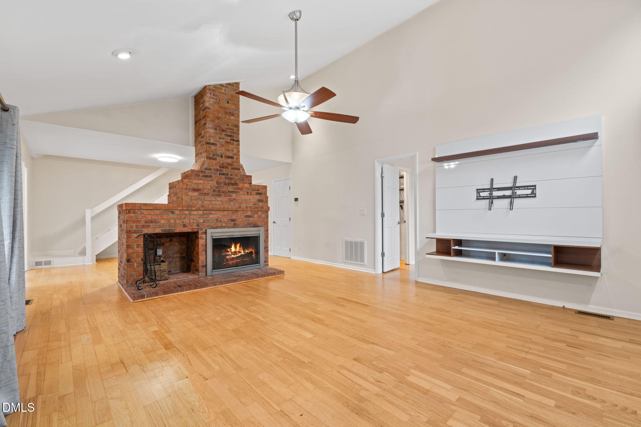 10848 Leslie Drive Raleigh, NC 27614 - Photo 15 of 71 Family room (3)