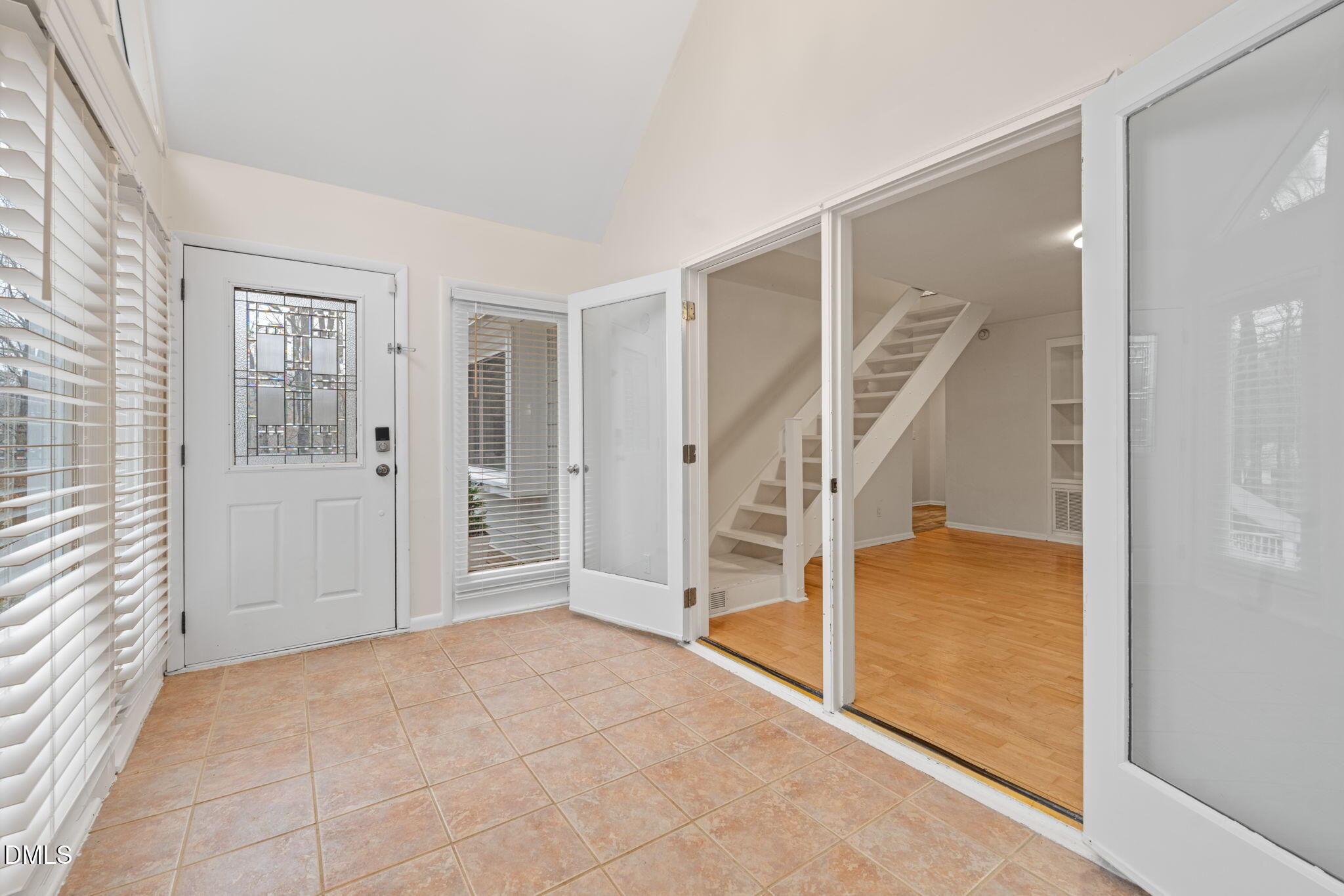 10848 Leslie Drive Raleigh, NC 27614 - Photo 19 of 71 Foyer (2)