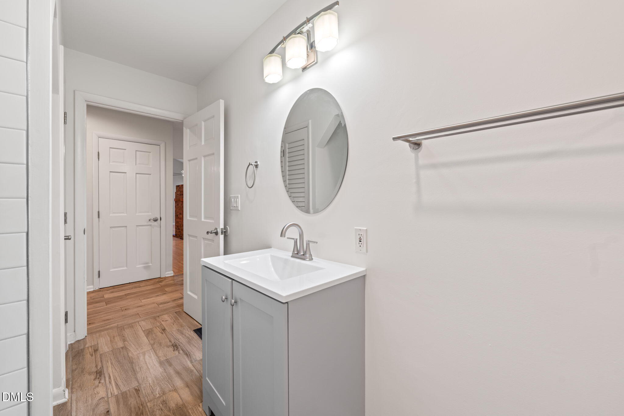 10848 Leslie Drive Raleigh, NC 27614 - Photo 35 of 71 Hall Bath main floor (2)