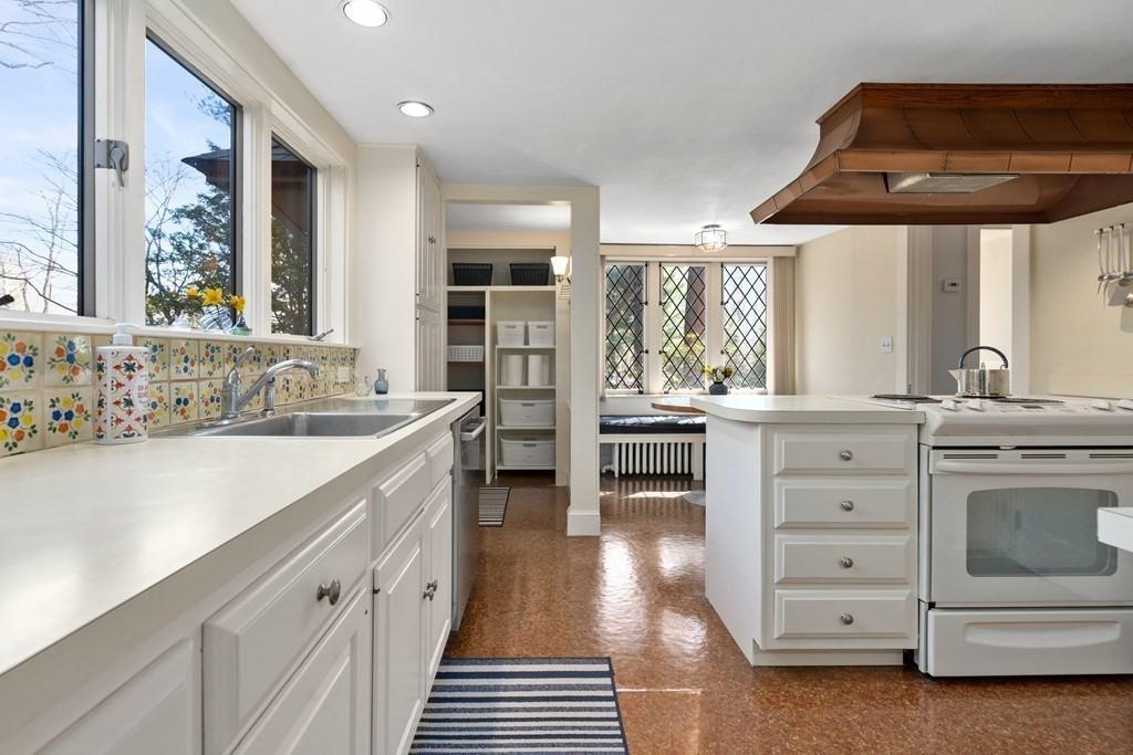 7 Conant Road Weston, MA 02493 - Photo 19 of 39